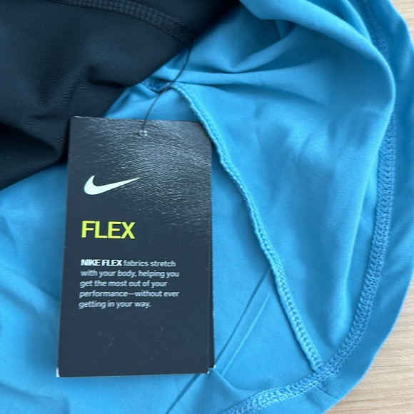 Nike women’s athletic shorts size large NWT - Picture 6 of 9